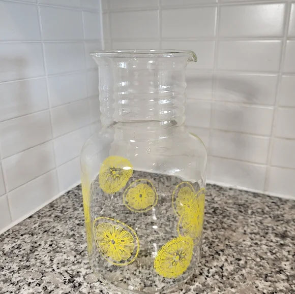 Vintage PYREX Lemonade Juice #3520 2 Litre Glass Pitcher - Picture 2 of 5